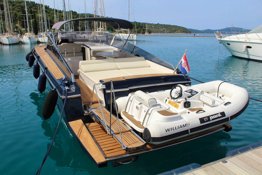 dubrovnik-yacht-charter-itama-45-004.jpg